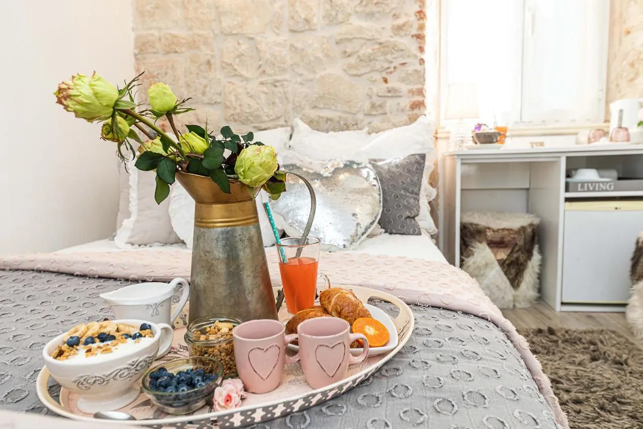 Rooms Tomic Split 3*,  Croatia
